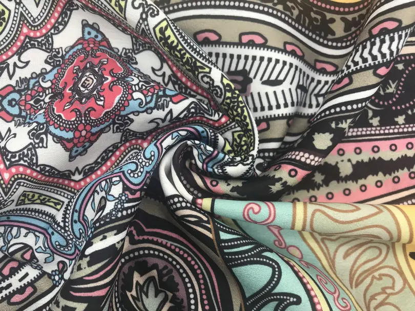 

2021 Hot Sale New Design Styele Casual Clothing Sweatwear Sweet Sexy Fashion Soft Good Fabric Women MLT080