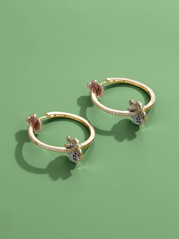 

INALIS Flower Shape Hoop Earrings For Women Multilcolor Full Cubic Zirconia Setting Earring Light Luxury Style Fashion Jewelry