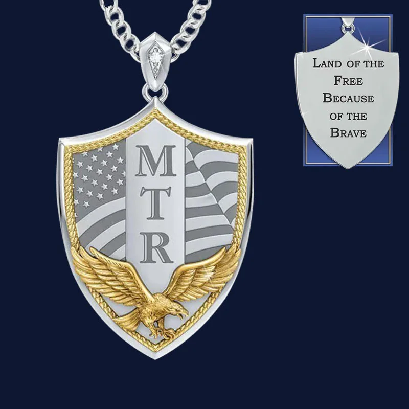 

2023 Golden Eagle Shield Men's Necklace Pendant Collar Necklace Joyero Gold Jeweler Gothic Accessories Custom Name Necklace