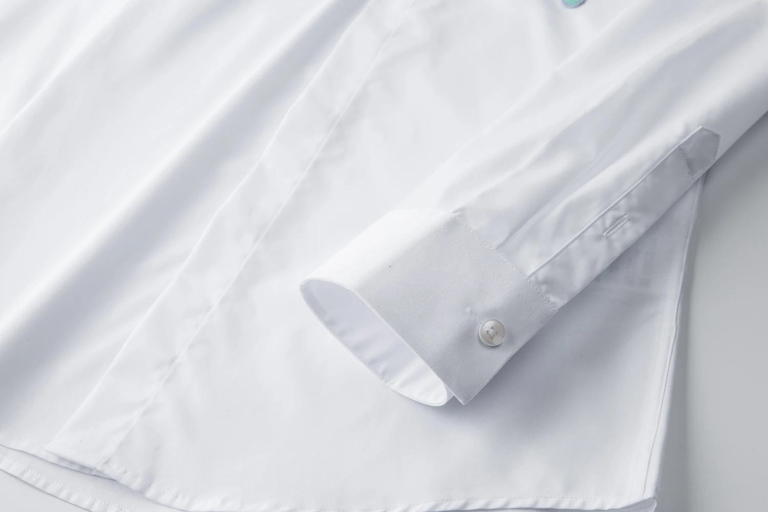 

Solid Color Mens Shirts Luxury Rose Printed And Diamond Long Sleeve Casual Man Shirts Plus Size Slim Fit Male Shirts