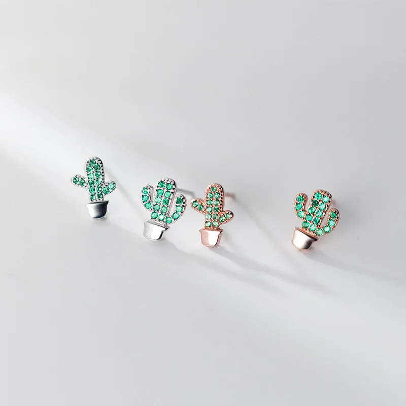 Серьги гвоздики женские из серебра 925 пробы с зеленым цирконием и