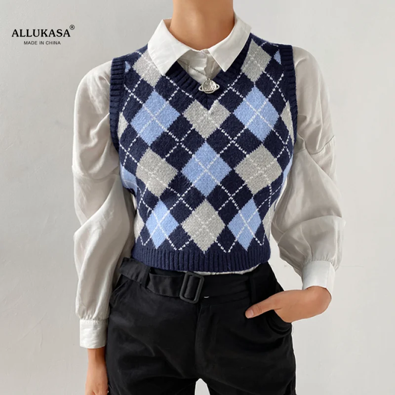 

2020 tank top V Neck Vintage Argyle Sweater Vest Women Black Sleeveless Plaid Knitted Crop Sweaters Casual Autumn Preppy Style