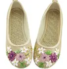 Туфли женские на плоской подошве, винтажная вышитая хлопчатобумажная льняная удобная обувь с цветами, балетки в стиле старого пекия, без застежки