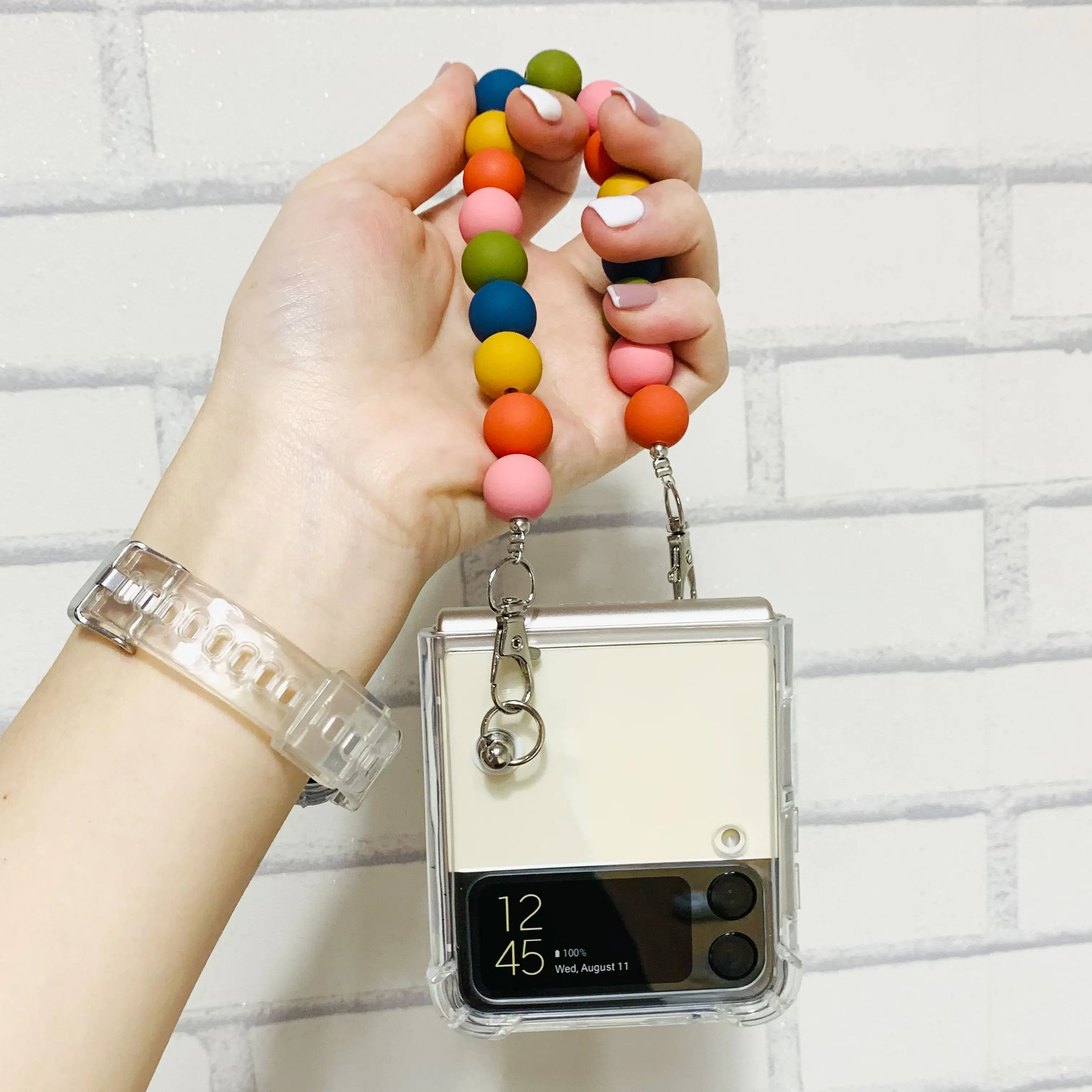 

ZFlip3 Case Luxury Colorful Beads Bracelet Hand Holder Cases For Samsung Galaxy Z Flip3 5G f7110 Cover ZFlip 4 ZFlip Korean Etui