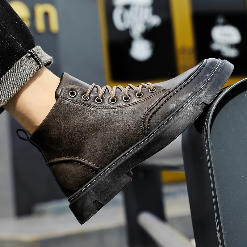 

Breathable Elegant Lightweight Casual Shoes Men Light Air Mesh Slip On Retro Sports Thick Bottom Luxury Sneakers 2021 Vulcanized