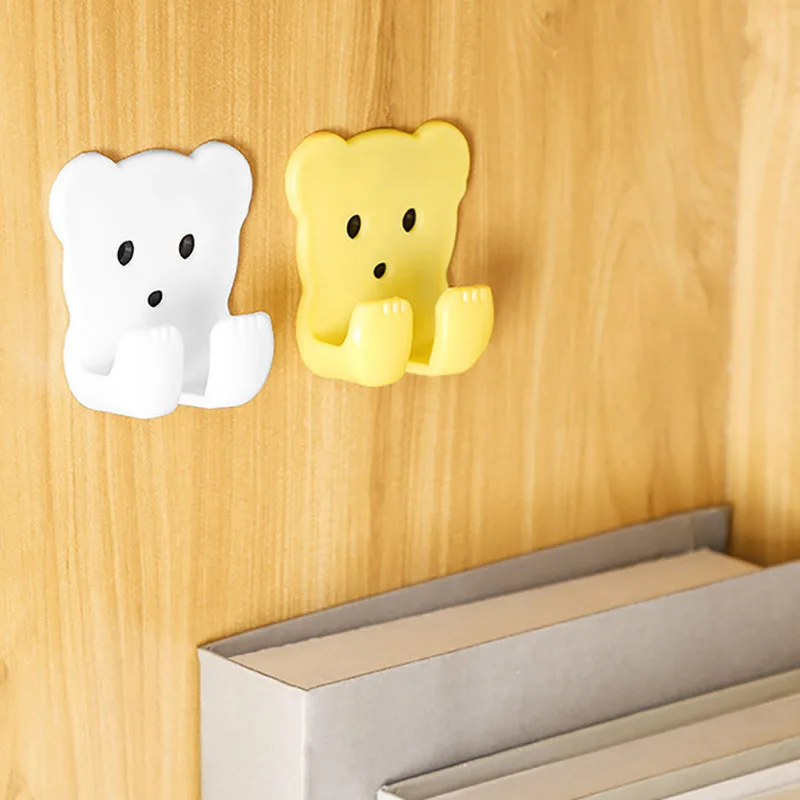 

2Pcs/Set Waterproof Plug Hook Power Cord Plug Bracket Plastic Wall Mounted Cartoon Animal Multi Purpose for Household