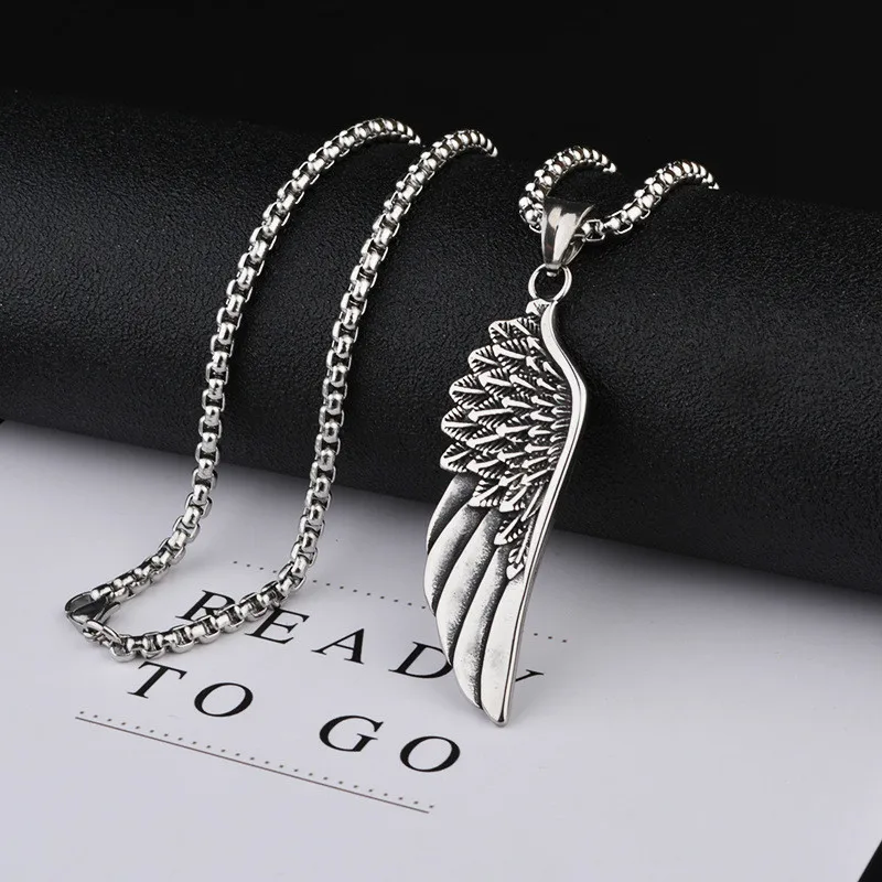 

Angel Wings Pendant Necklace Stainless Steel Fashion Hiphop Chain Men and Women Disco Rap Jewelry Rock Band Nightclub Bar