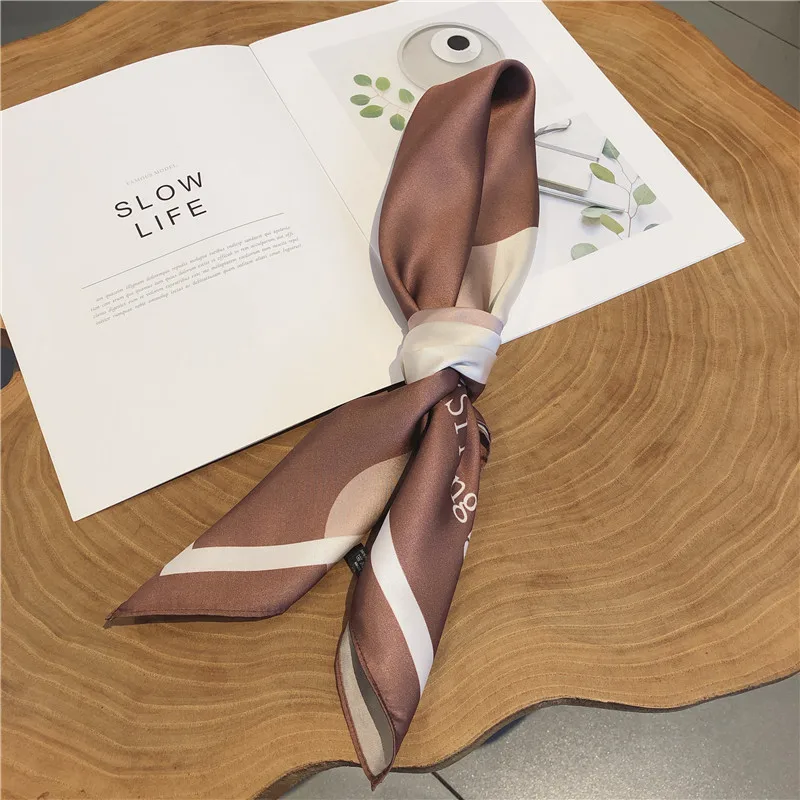 Дондэмун Весна и Лето Осень Новые Элегантные Маленькие Квадратные Полотенца Японский Журнал Шелкового Универсального Су.