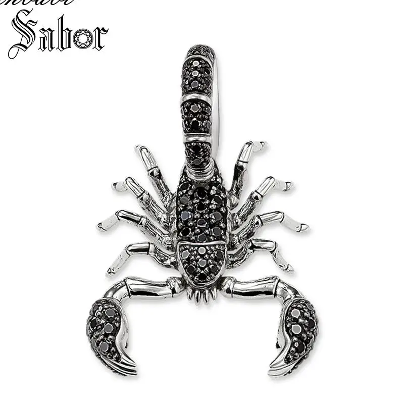 Кулон в виде скорпиона серебристого цвета с цирконием для женщин и мужчин