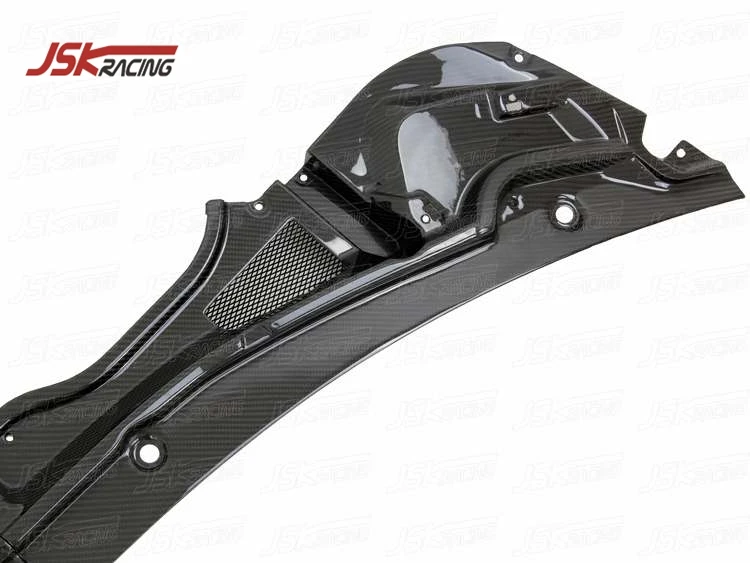 Передняя крышка из углеродного волокна 2011-2015 (4 шт.) для LAMBO AVENTADOR LP700-4(JSKLBAD11007) |