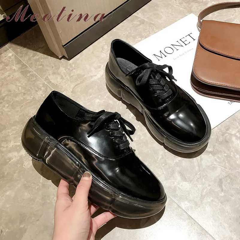 Женские туфли на плоской платформе Meotina черные из натуральной кожи шнуровке с