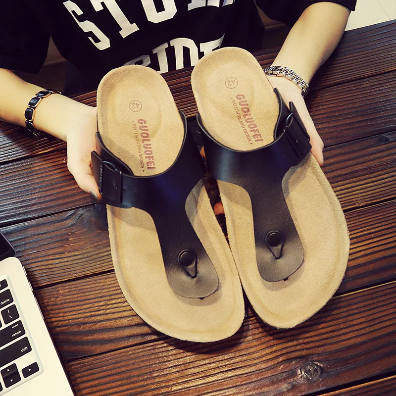 

Мужские пробковые тапочки, новые Нескользящие сандалии, дезодорирующие тапочки, шлепанцы для отдыха, уличные пляжные пробковые тапочки, ле...