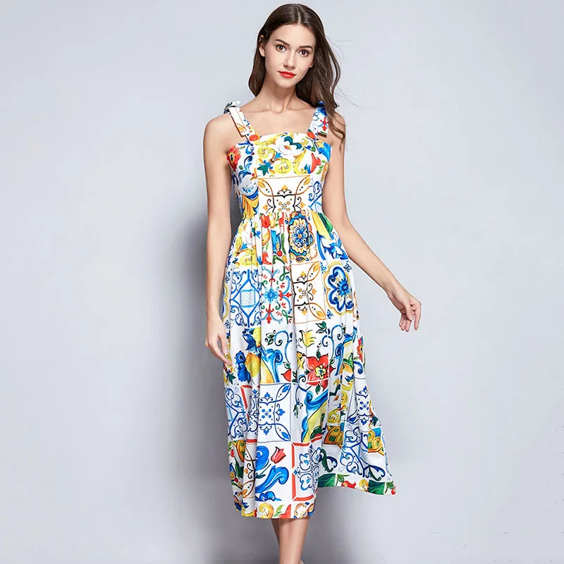 Женское модельное платье с открытой спиной элегантное праздничное для отпуска