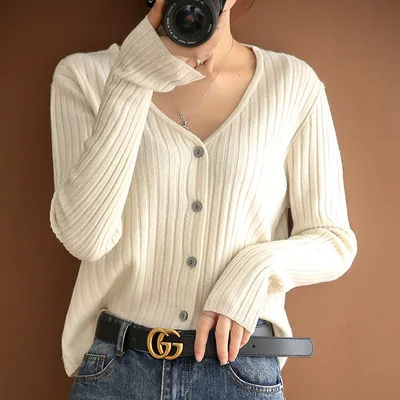 

2021 Spring V-neck Cardigan Women's Korean Short Sweater Loose Wool Coat High Waist Net Red Sweater