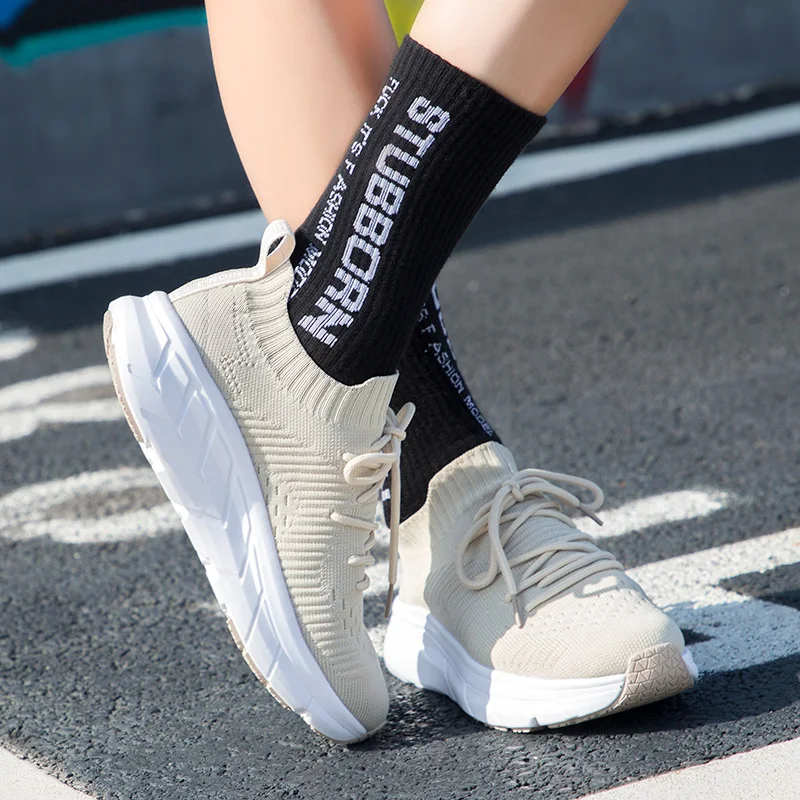 Женские массивные кроссовки дышащие сетчатые на плоской подошве модная обувь
