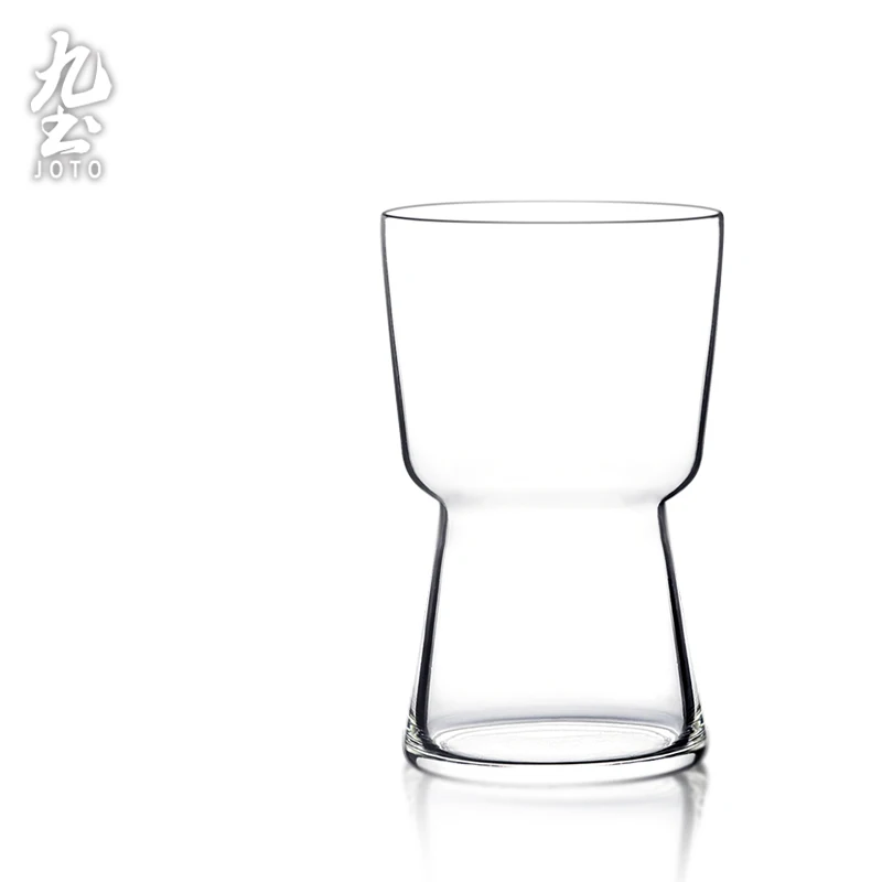 

Kitchen,Dining & Bar