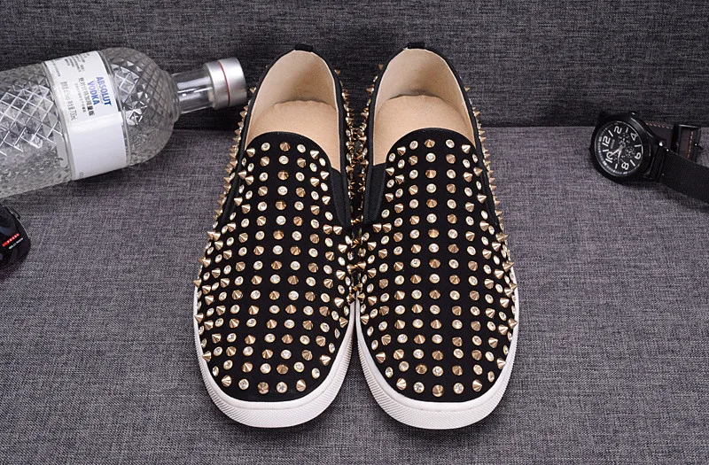 

2020 New Red Bottom Brand Designers Leather Shoes Men Casual Fashion Loafers Spikes Rivets Runway Lace Up Sneakers With Box A27