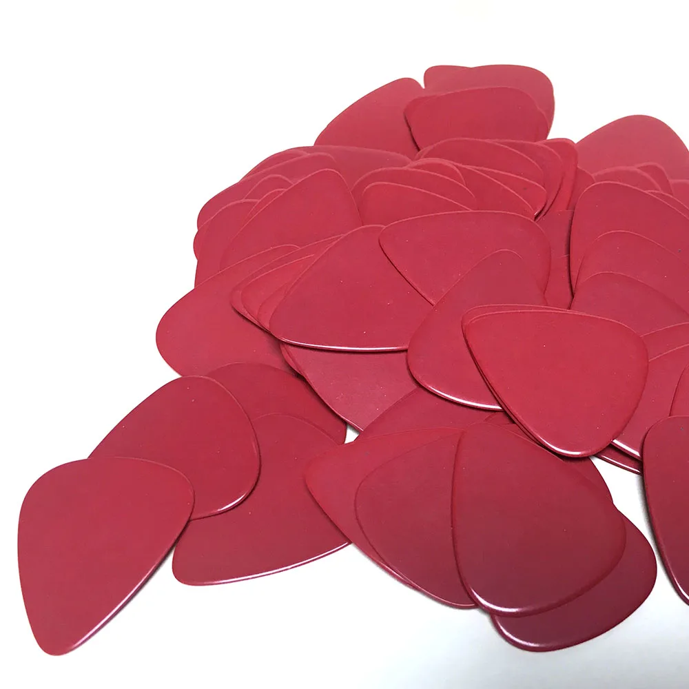 

100 pcs/lot Medium 0.71mm Celluloid Guitar Picks Plectrums Solid Red 2 Shapes