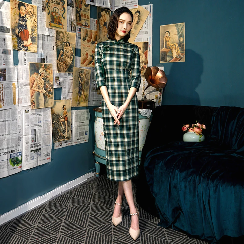 Sheng Coco литературное клетчатое зеленое длинное платье чонсам с коротким рукавом