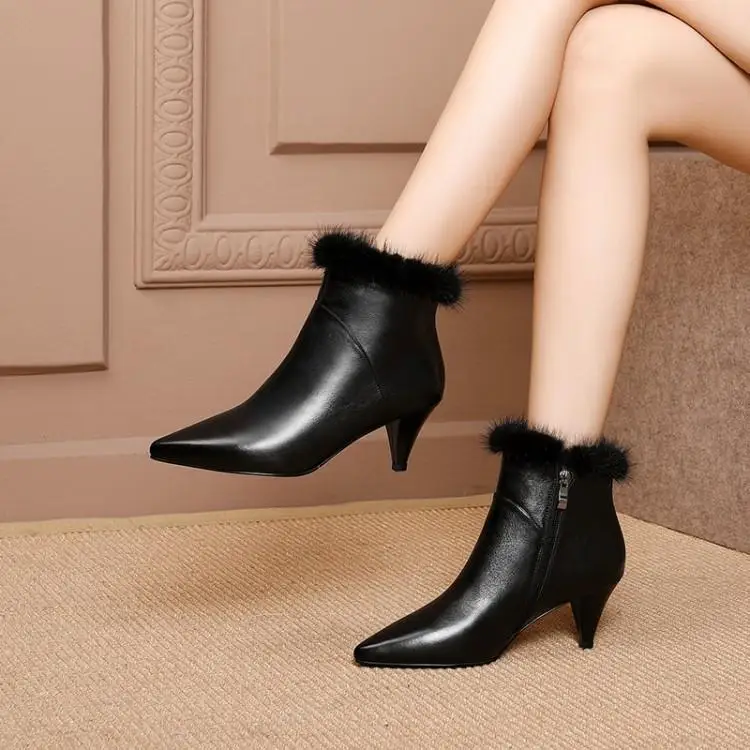 Осень-зима 2019 меховые сапоги с кожаным наконечником Ботинки martin обувь на высоком