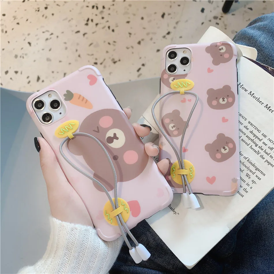 Мягкий чехол на запястье с кольцом для IPhone 11 Pro Max силиконовый рисунком медведя SE