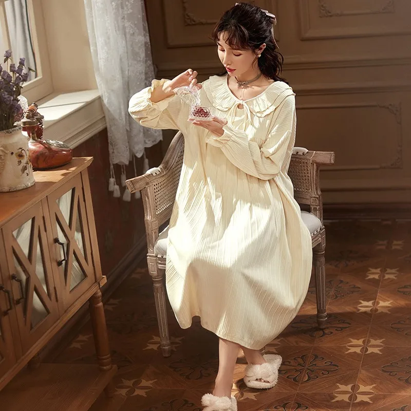 2021 Spring New Sweet Court Style Long Sleeve Cotton Nightdress Women's Loose Leisure Medium Length Nightdress Home Wear