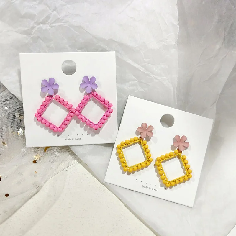 2019 Simple Drop Earrings Design Hit Color Flower Geometric Square Shape Acrylic Beads Dnagle Fashion Jewelry for Women |