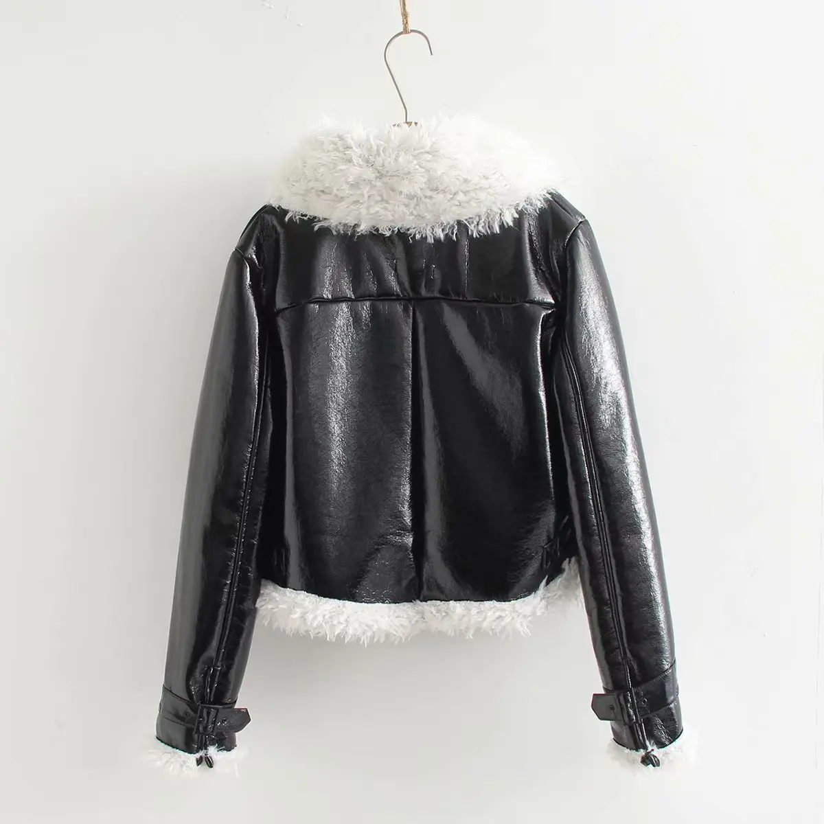 Женская мотоциклетная куртка на молнии блестящая из искусственной кожи с