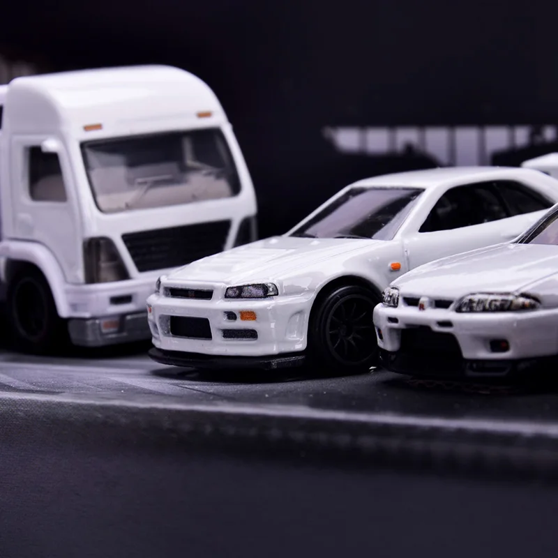 Автомобили Hot Wheels NISSAN GT-R BNR32 BCNR33 BNR34 Retio Rig 1:64 коллекционные наездники литая машина