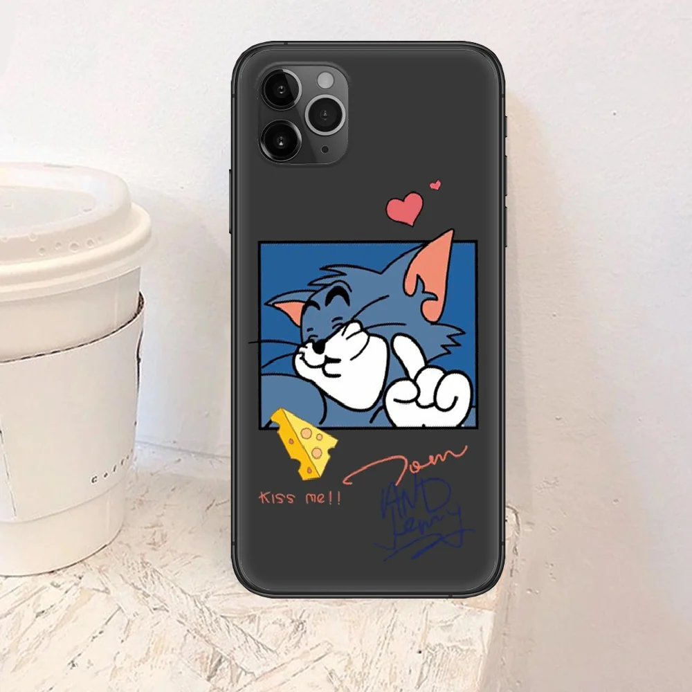 

Cat And Mouse Tom Jerry Phone Case For Iphone 4 4s 5 5S SE 5C 6 6S 7 8 Plus X XS XR 11 12 Mini Pro Max 2020 black Back Soft