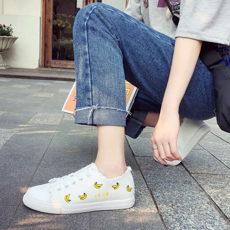 

2020 New Spring Women Flat Strawberry pattern Canvas Shoes White Lace Up Board Shoes Ladies Casual Shoes Zapatillas Mujer W26-22