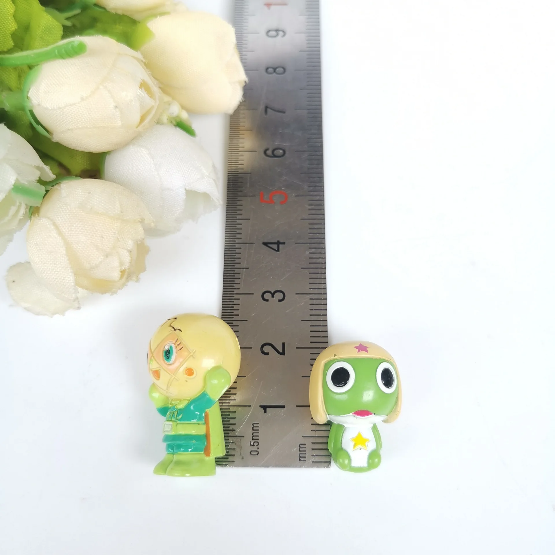 

4pcs kawaii keroro Assemble anime figure mini Model Kits Action Figures Children's toys