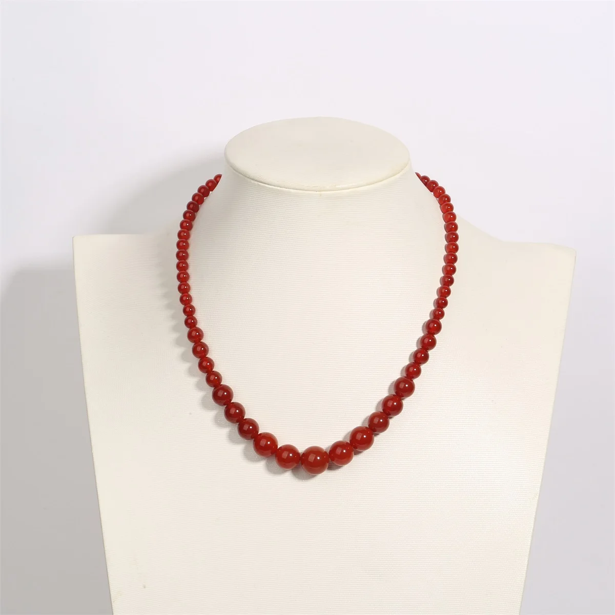 Комплект из колье и серёг серебра 925 пробы 6/8/10 мм