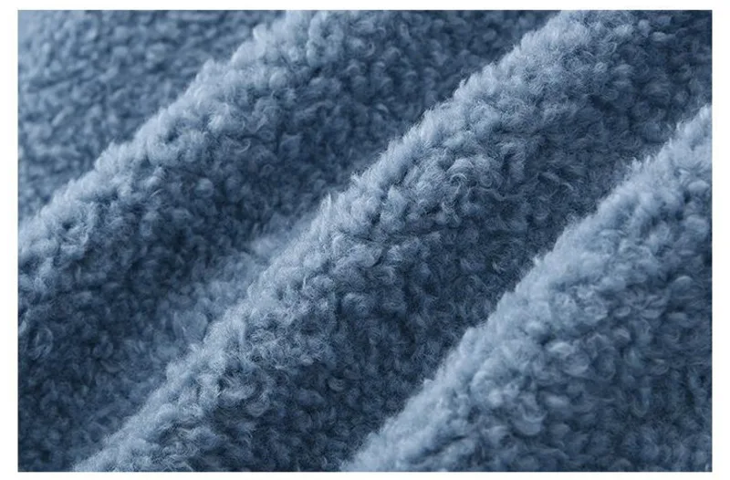 

LANMREM 2021 Autumn And Winter New Horn Button Light Blue Turn-down Collar Short Soft Woolen Coat For Women Fashion Tide 2A1971