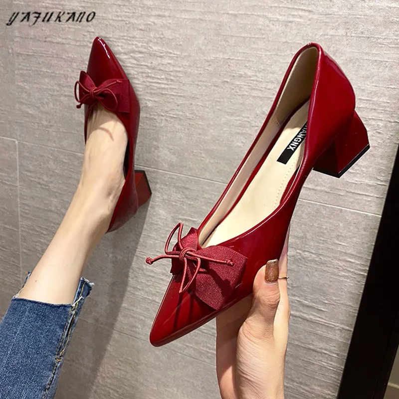 

Pointed Toe Work Shoes Women Autumn 2021 New Sweet Bow-Knot Shallow Mouth High Heels Simple Comfort 5 Cm Mid-Heeled Ladies Pumps