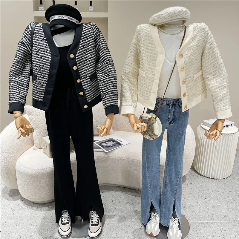 

Women's Spring 2021 Niche Design Fashion Temperament V-neck Single Breasted Stripe Short Coat Tweed Long Sleeve Cardigan Top