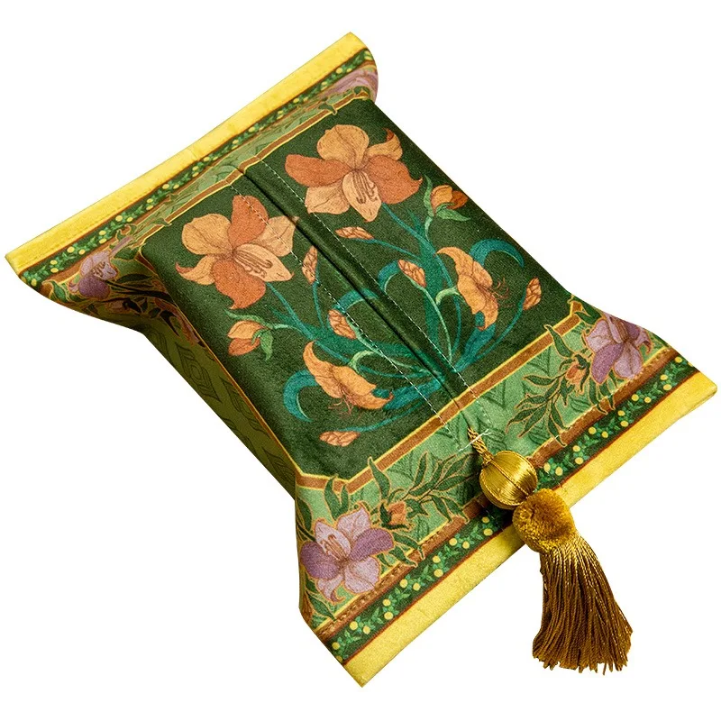 

Розовый бархатный футляр для салфеток с пионами