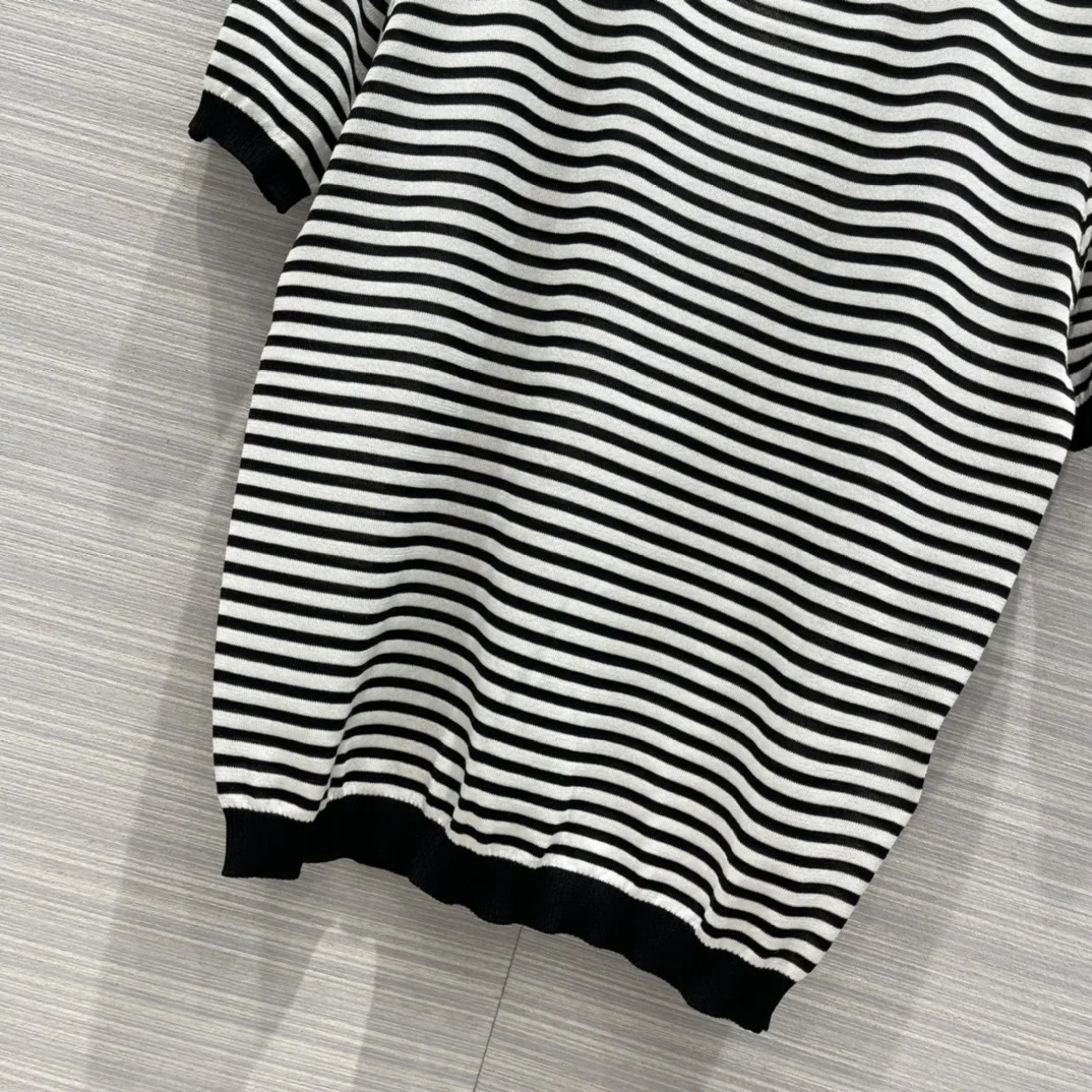 

2021 new women fashion short-sleeved casual horizontal striped knitted top 0329