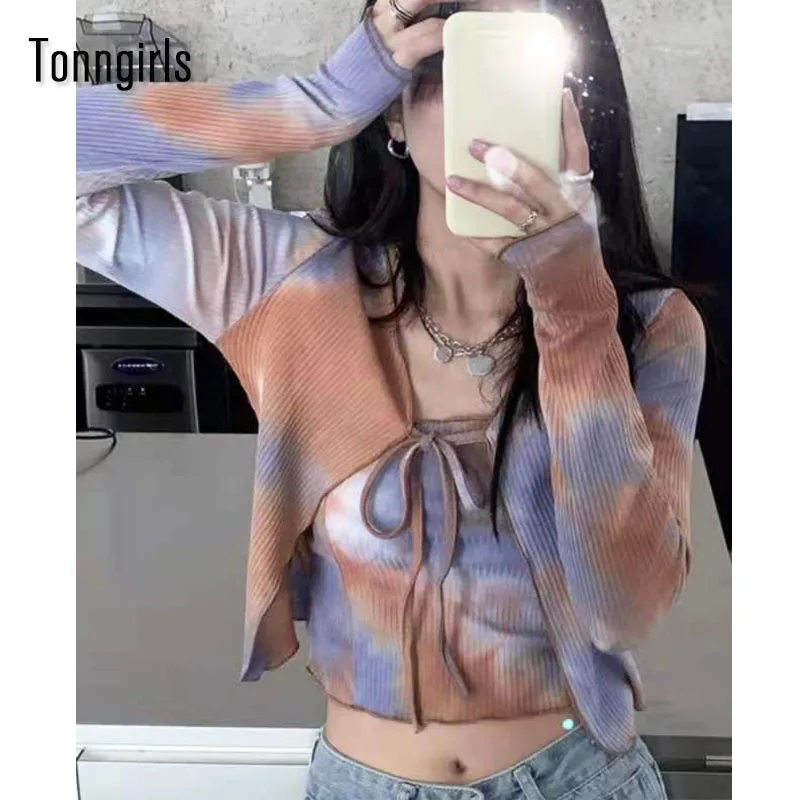 

Tonngirls Tie Dye T Shirts Women Fashion O Neck Long Sleeve Female Tops Summer 2021 New Casual Lace Up Ladies Tees+camis Korean