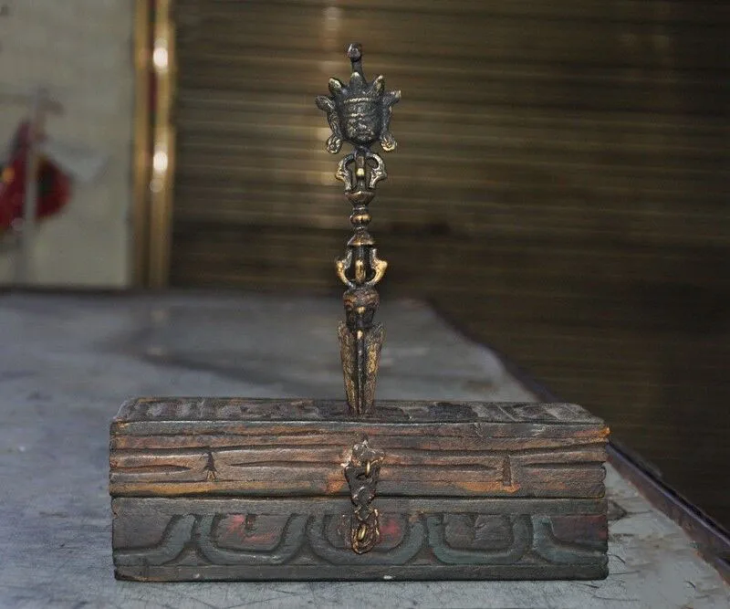 

wedding decoration 8"Tibet temple bronze Gilt Wood Mahakala Vajra Phurpa Dagger equipment Box boxes