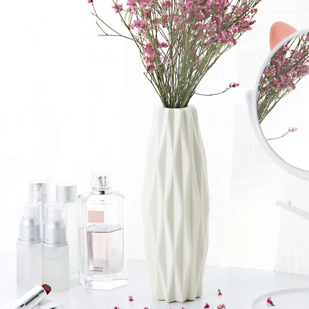 

Nordic Imitation Ceramic Flower Pot Origami Plastic Vase Ornaments Rhombus Living Room Centerpieces Home Decoration(White)
