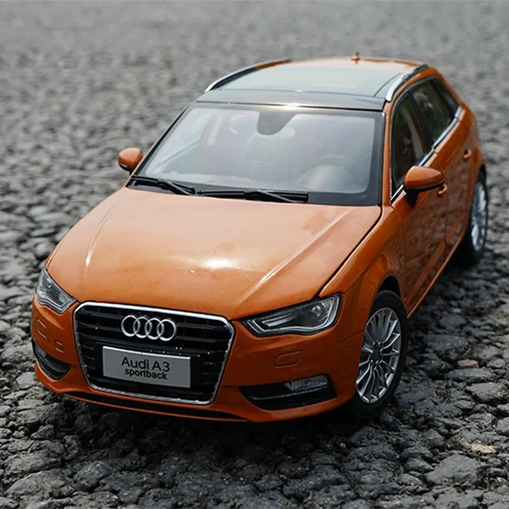 Оригинальный авторизованный подлинный сплав 1/18 масштаб Audi A3 Sportback оранжевый