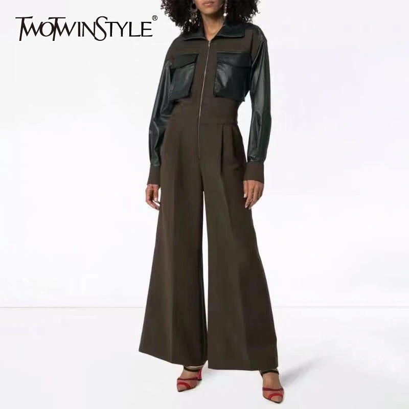 TWOTWINSTYLE повседневные Лоскутные женские Комбинезоны из искусственной кожи с отворотным воротником и широкими штанинами с длинными рукавами женские осенние модные
