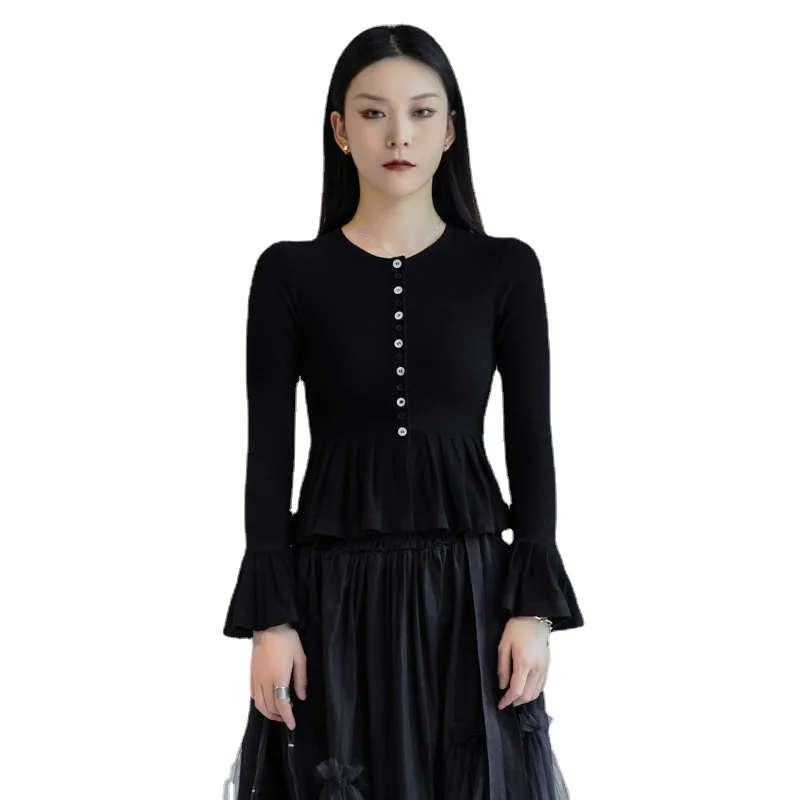 

Black and White Collision Button T-Shirts Tops Slim Fit Harajuku Flared Sleeves Tshirt Women 2021 Pullover Clothes Cardigan Tees