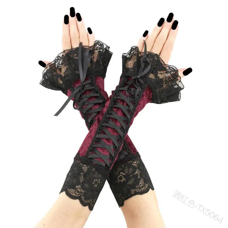 Перчатки для косплея черные на шнуровке в готическом стиле |