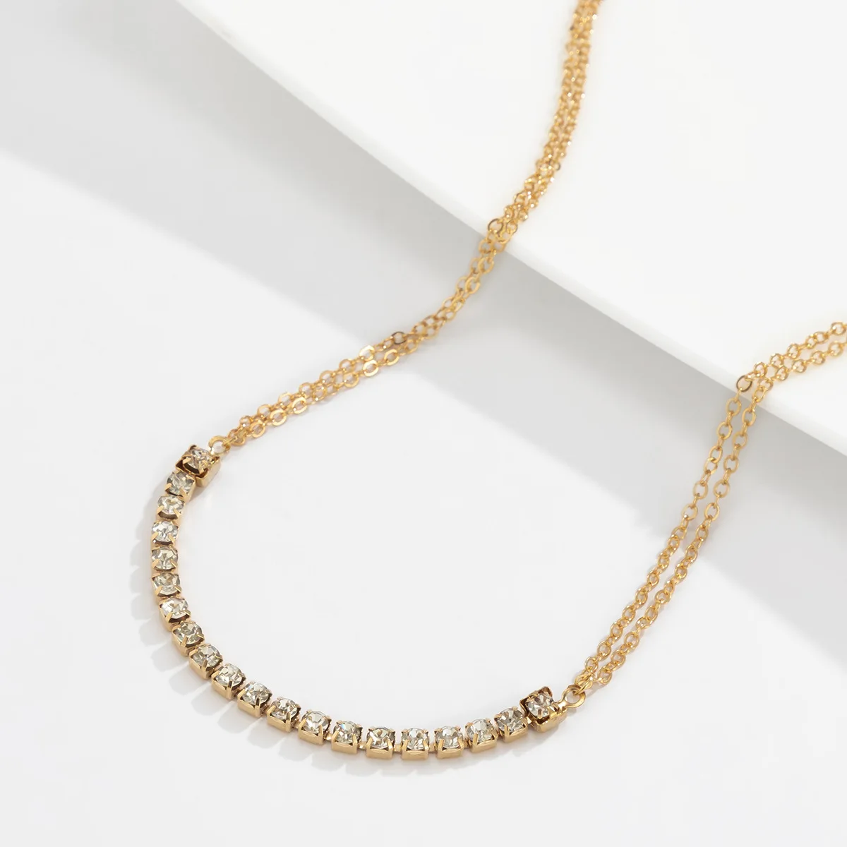 

Alloy Metal Gold Punk Crystals Simple Necklace For Women Female Party Daily Choker Clavicle Punk Necklace Rhinestone Jewelry