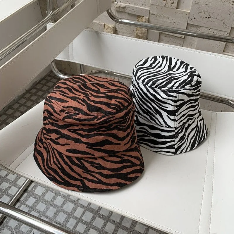 Панама женская солнцезащитная модная в стиле ретро с полосками зебры для