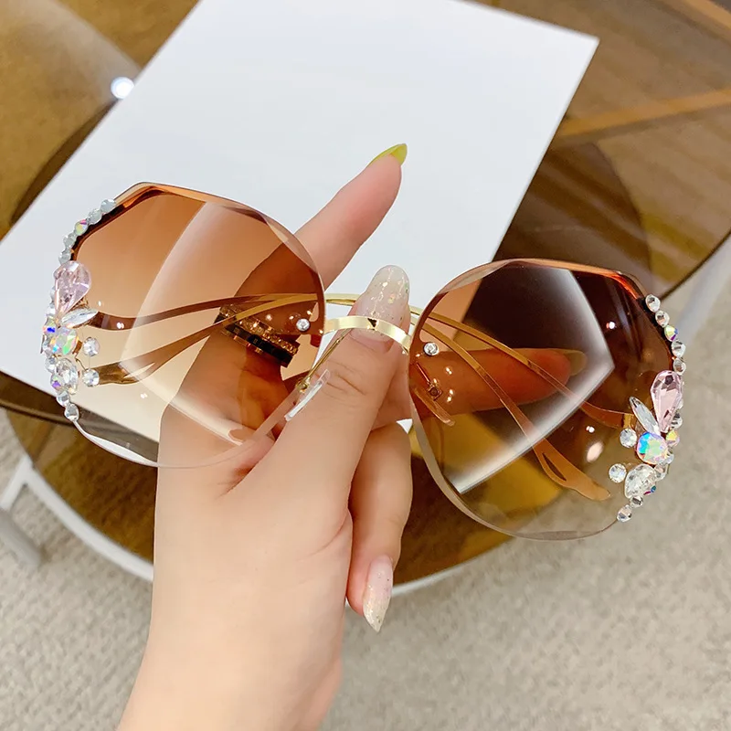 

Rimless Rhinestone Sunglasses Women Retro Cutting Lens Gradient Sun Glasses Female Diamond-studded Decorative Sunglasses Gifts