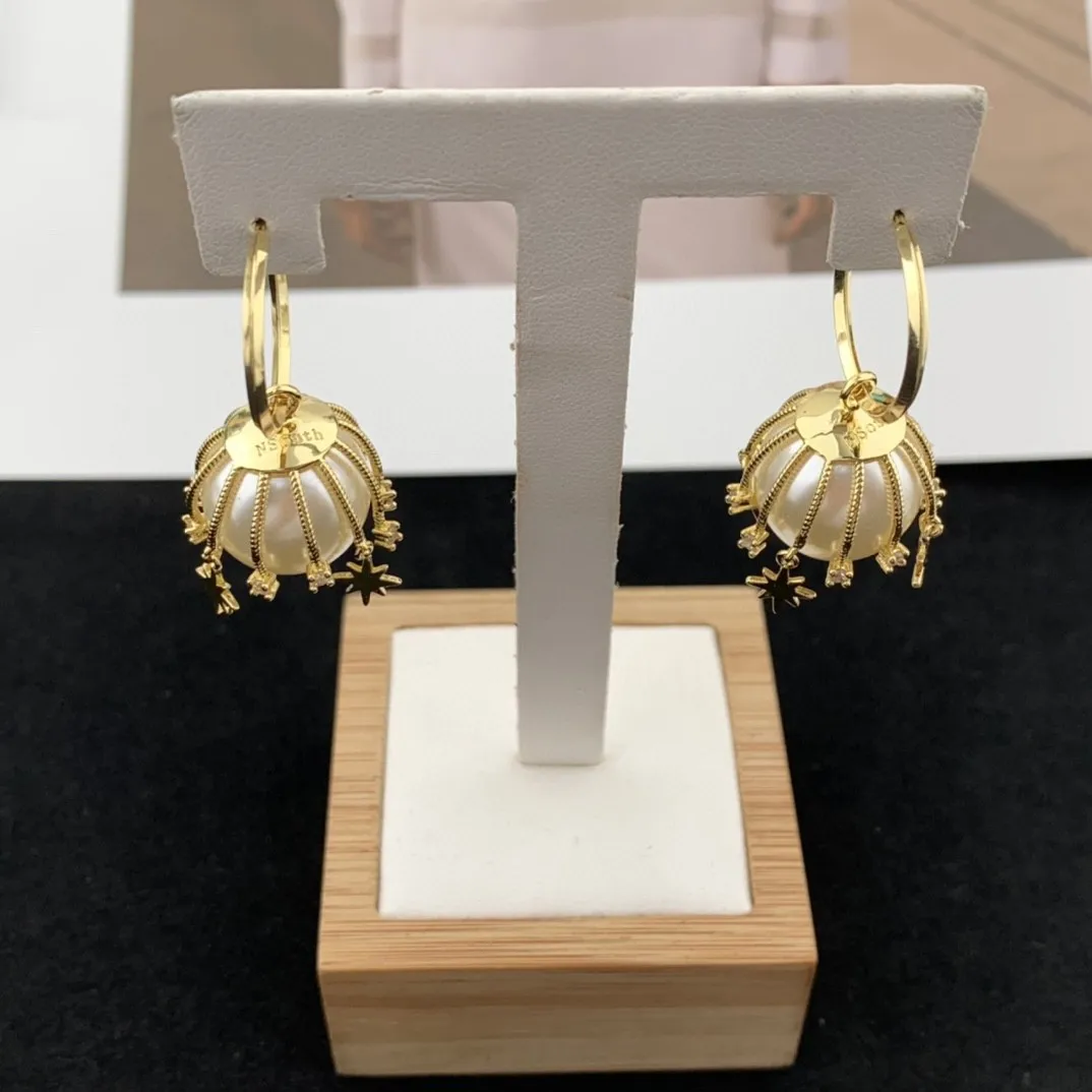 

YunLi Fashion Earrings Lantern Design Style Pearl Inlaid Designer Brand Luxury Freshwater Pearl 2021 New Match