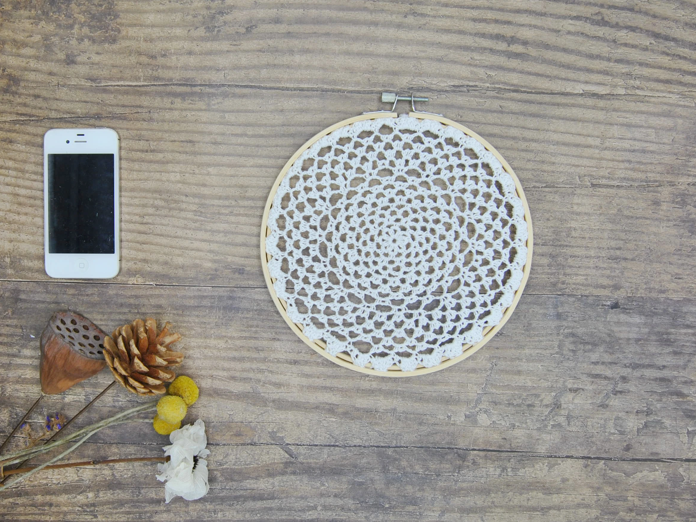 

Nordic handmade macrame dreamcatcher Woven knitted wall hanging tapsey Room decoration Farmhouse decor No.B028 diameter 20cm